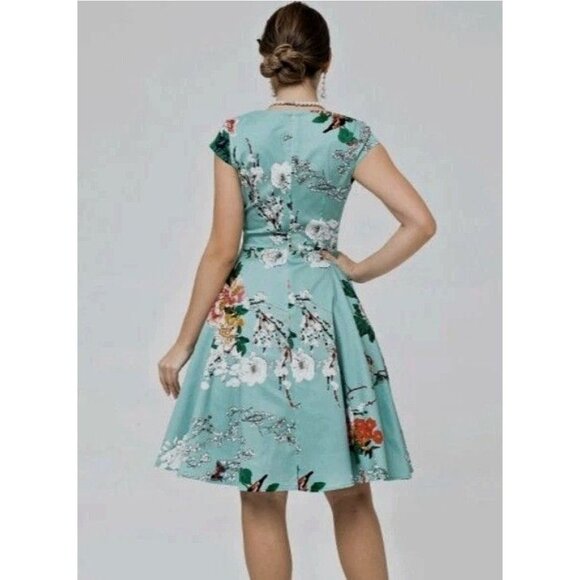 Feldie Floral Sweetheart Neck Cap Sleeve Floral Flare Dress Women's Small, NWT - Picture 2 of 12
